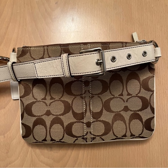 Vintage Coach Belt Bag - Picture 3 of 4
